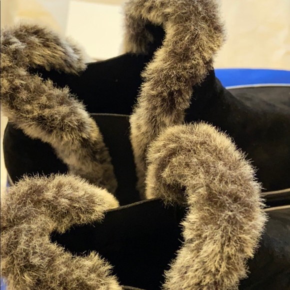 BNWT Stuart Weitzman Winter Fur-Trim Ankle Boots - Picture 10 of 17